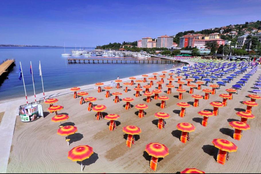 Villa Maritime Deluxe Portoroz Exterior foto